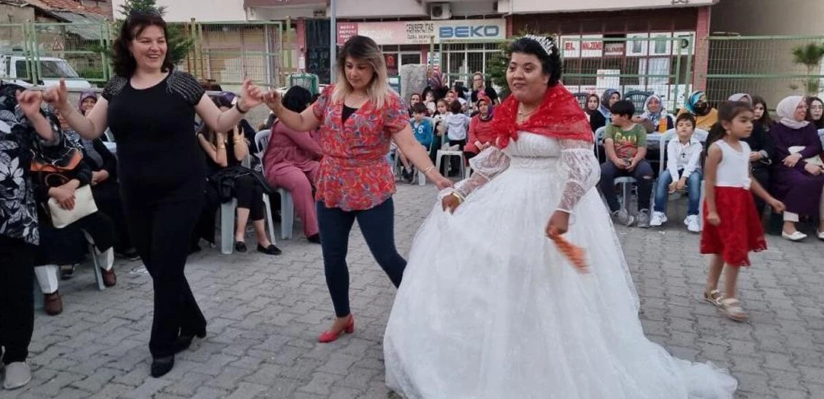 Fedakar babası ve bütün mahalleli seferber oldu! Yasemin'in hayali gerçek oldu, mutluluğu gözlerinden okundu