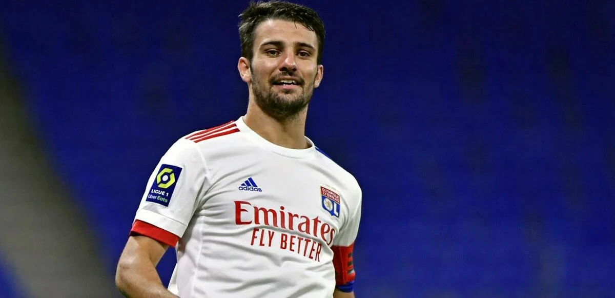 Galatasaray'dan 3 transfer birden! Forvet, orta saha ve sağ bekle anlaşma tamam