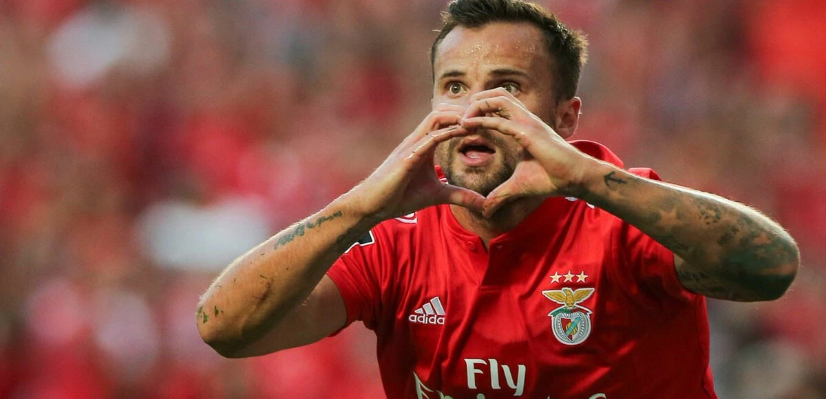 Galatasaray'dan 3 transfer birden! Forvet, orta saha ve sağ bekle anlaşma tamam