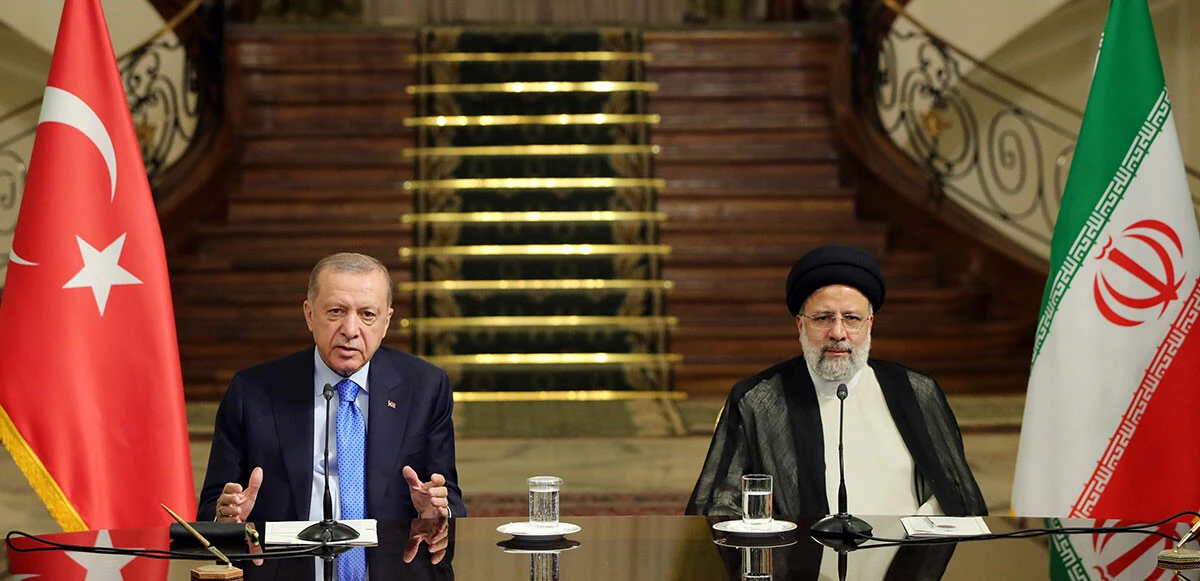 Tahran'da üçlü kritik zirve! Erdoğan'dan net terör mesajı: Suriye'den söküp atacağız