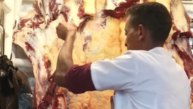 Statü ve zenginlik göstergesi çiğ et yemek! Asırlardır süre gelen alışkanlık şaşırttı