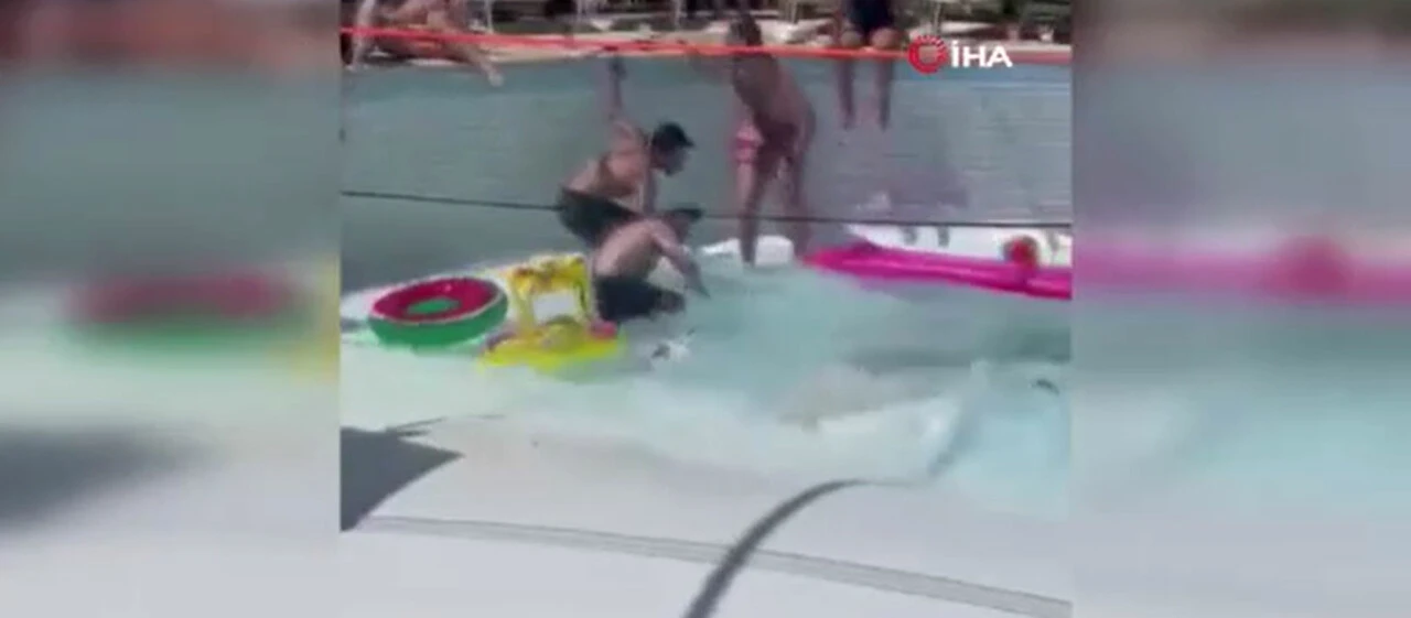 Havuzda obruk felaketi! Girdap etkisi yerin altına çekti: Ölü ve yaralı var