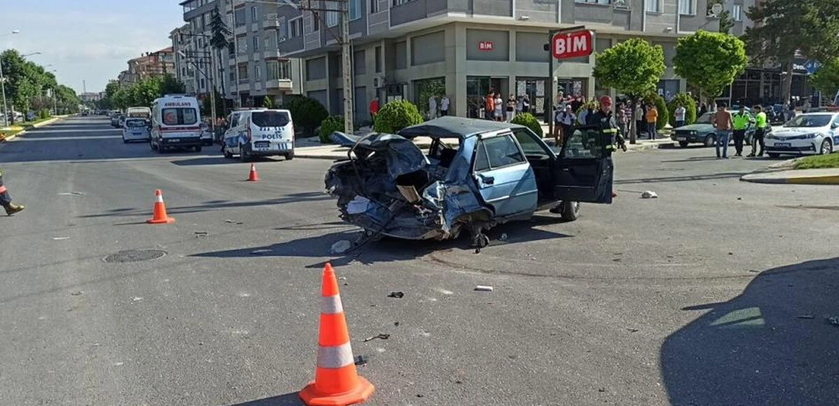 Freni boşalan vinç dehşet saçtı! Feci kazada can pazarı kamerada