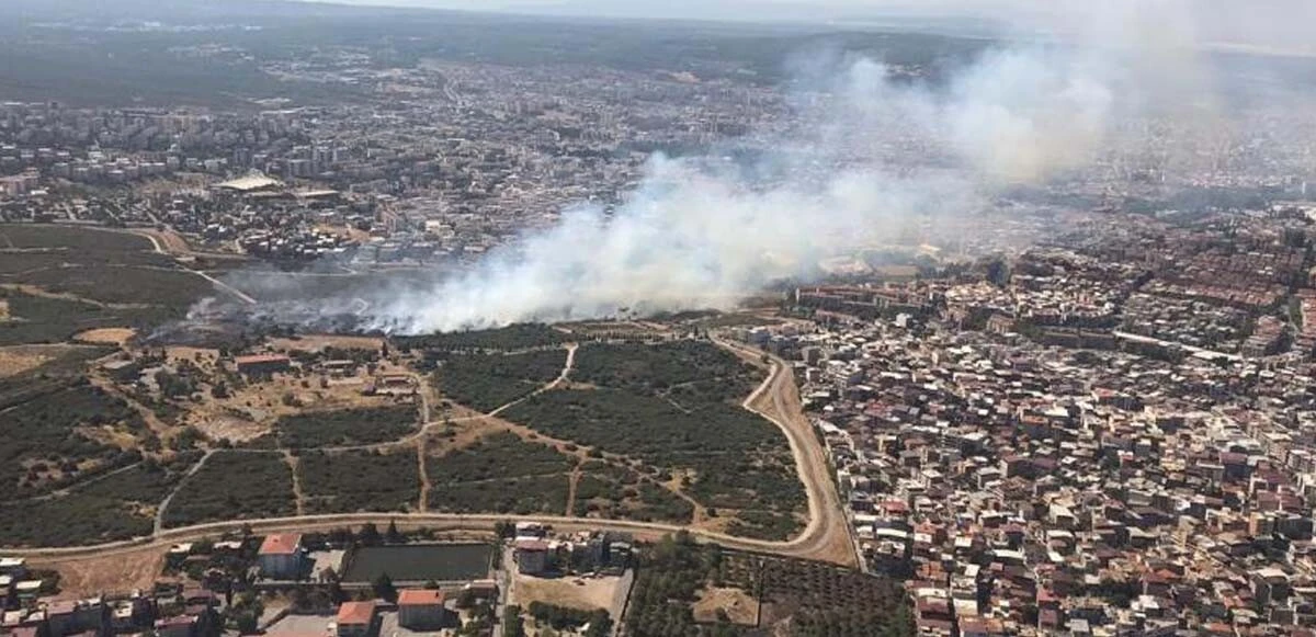 İzmir'de yangına jet müdahale: 6 dakikada kontrol altına alındı