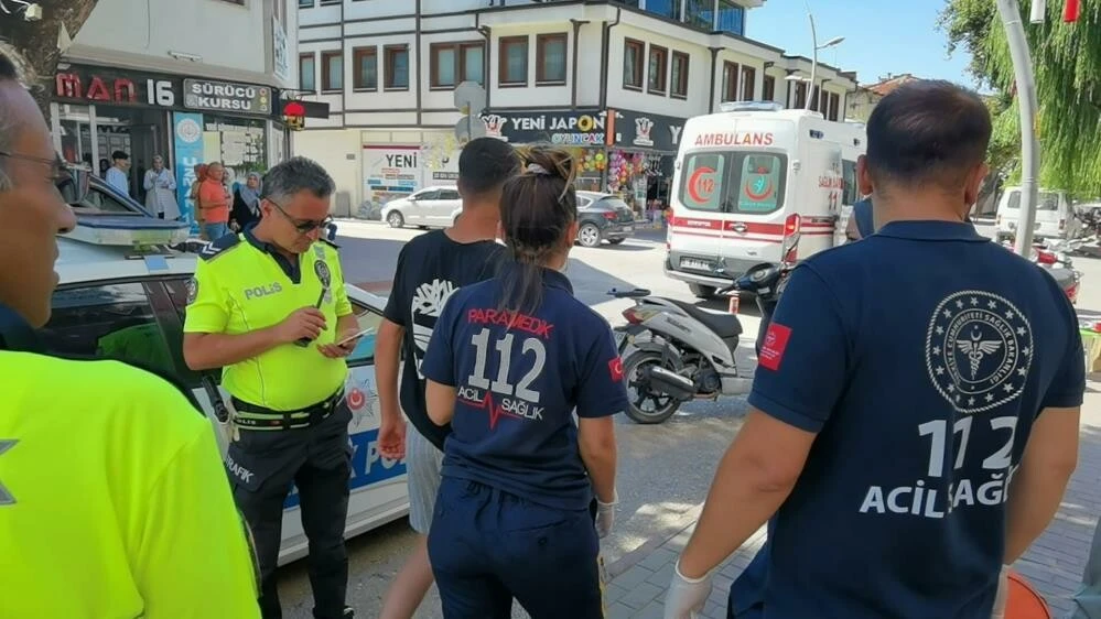 Kadın sürücü bisikletli engelli çocuğu darp etti! Sürücü kaçtı, çocuk hastaneye kaldırıldı