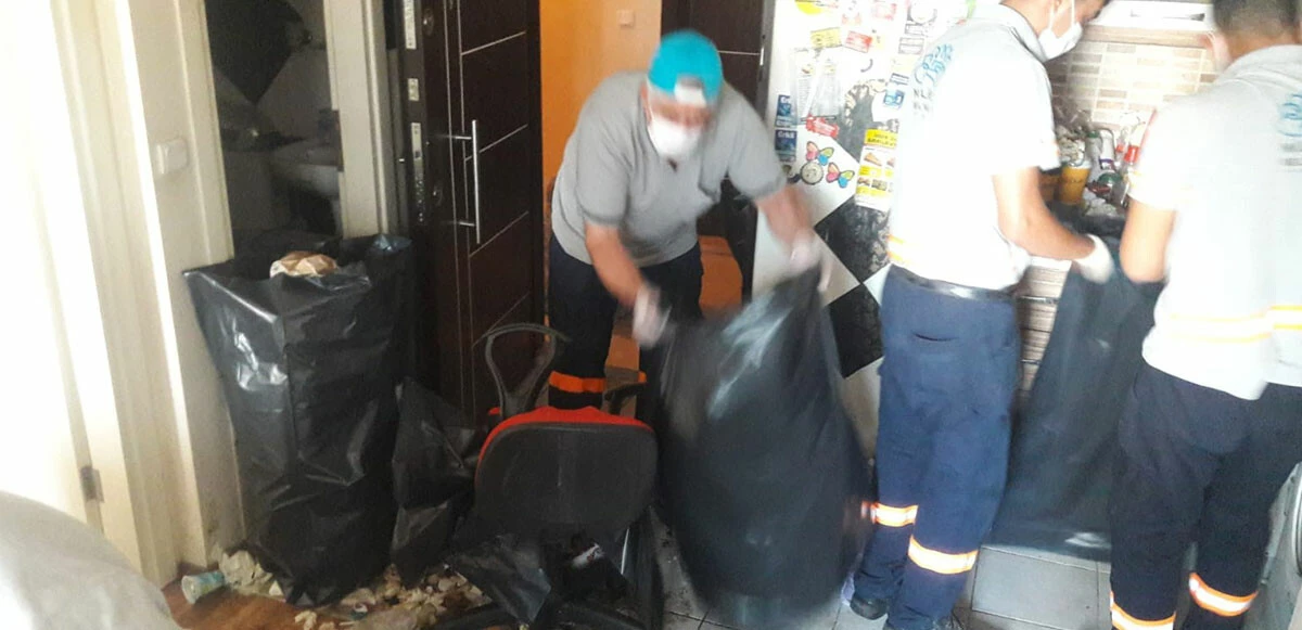 Bunu yapan insan olamaz! Yeğenini 1 yıl boyunca çöp evde kilitli tuttu, işkence etti