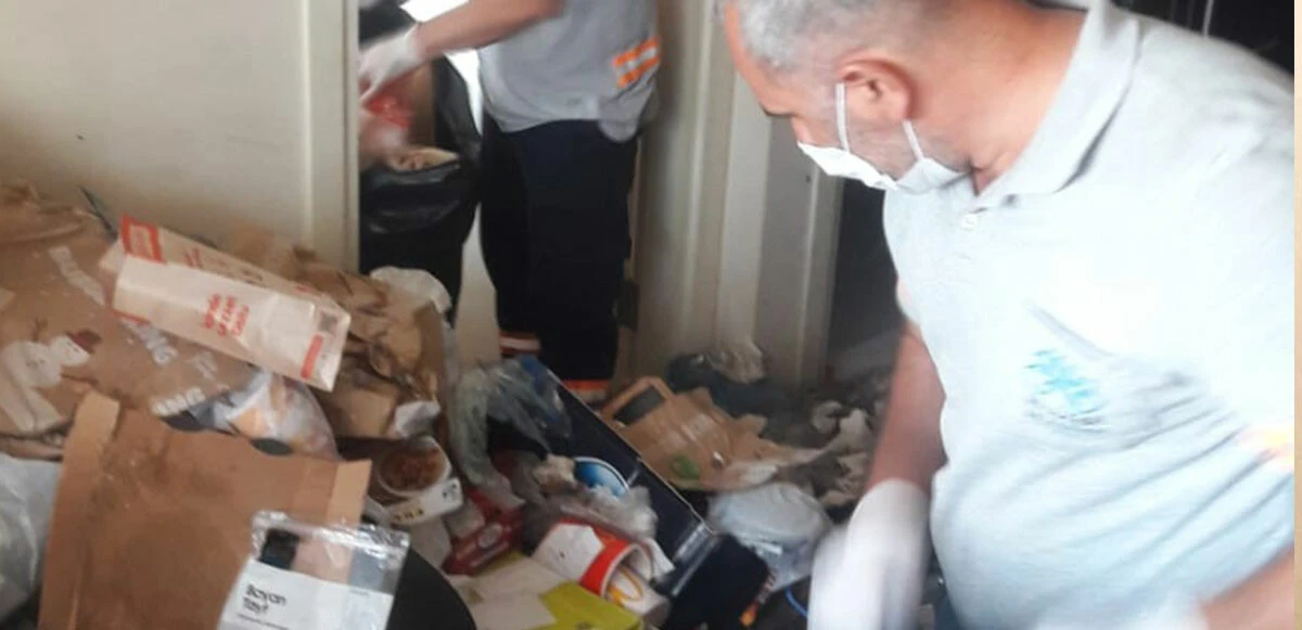 Bunu yapan insan olamaz! Yeğenini 1 yıl boyunca çöp evde kilitli tuttu, işkence etti