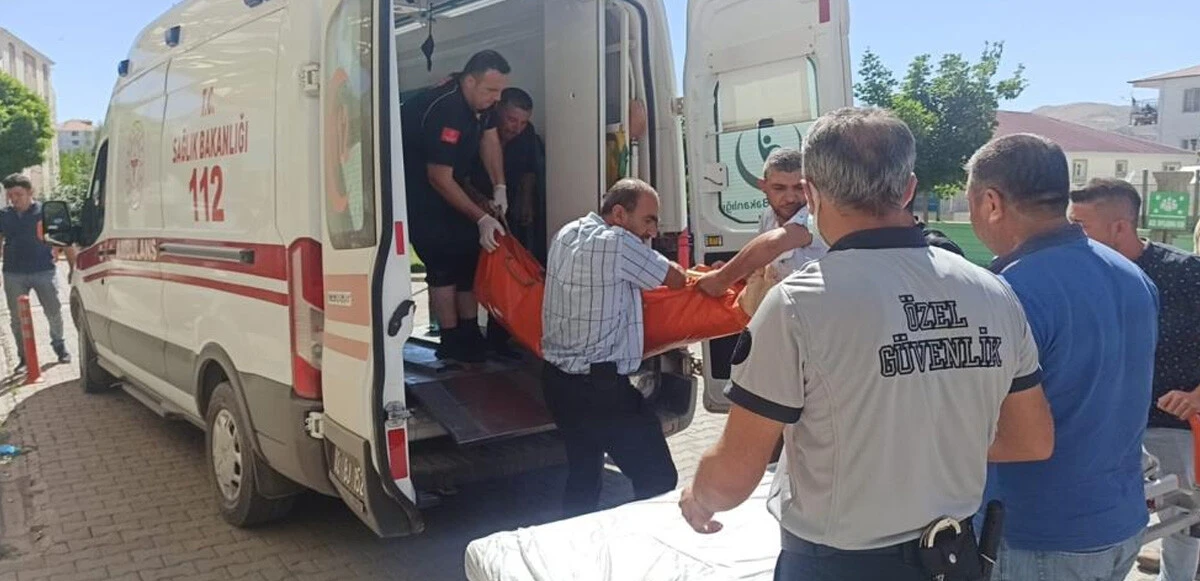 Amca ve yeğeninin kahreden sonu! Cansız bedenleri sudan çıkarıldı