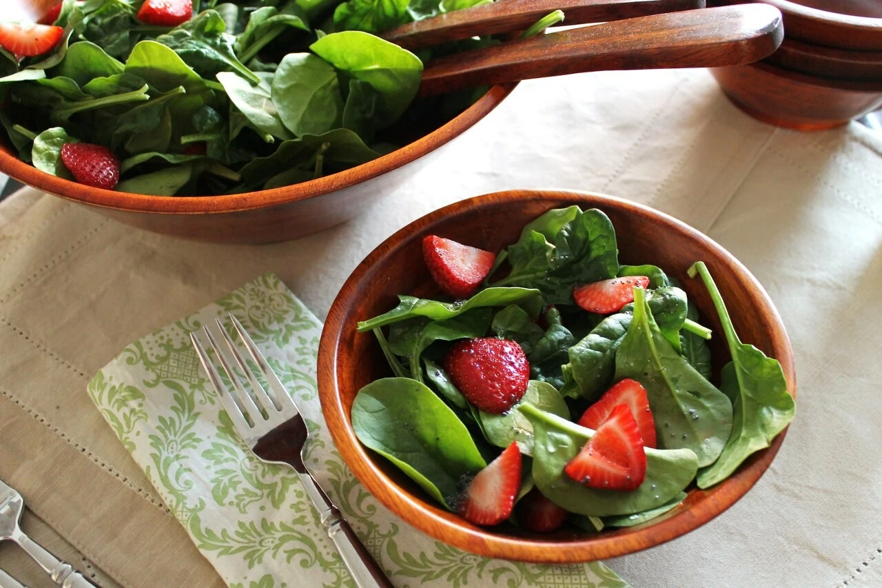 Üç gün yemek yetiyor, vücuttaki zehri atıyor: İşte en iyi detoks salataları