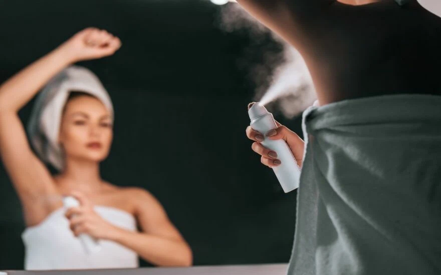 Kokudan Kurtarıyor, Evde Yapılıyor! Terlemeyi Önleyen Doğal Deodorant Tarifleri