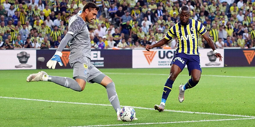 Son dakika! Dinamo Kiev'e yenilen Fenerbahçe Şampiyonlar Ligi'ne veda etti