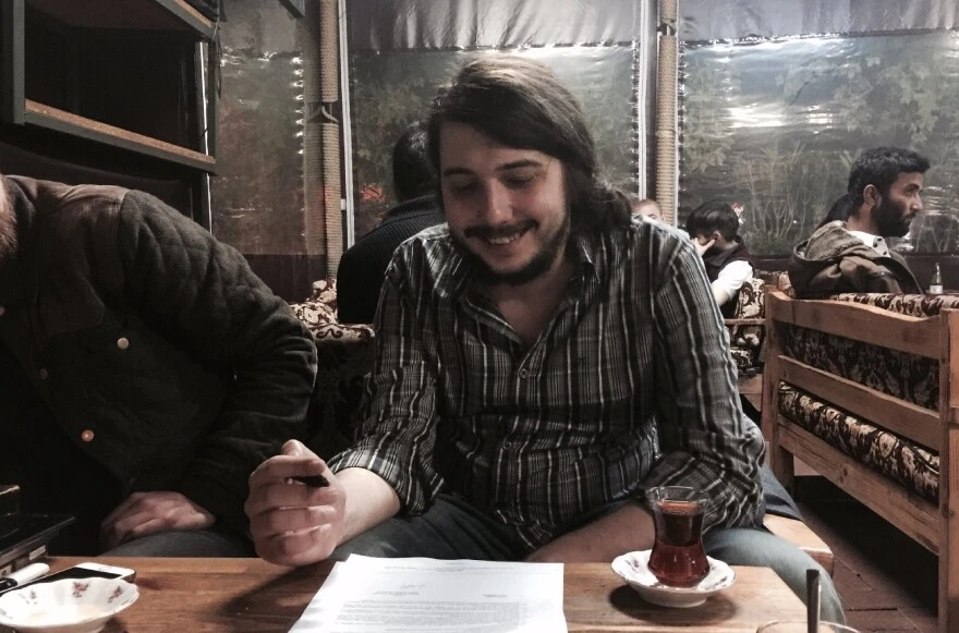 CEMRE DEMİREL KİMDİR? Cemre Demirel Kanser Olduğunu Açıkladı! Testis Kanseri Nedir? - 1. Resim