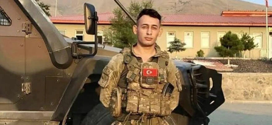 İzmir'e şehit ateşi düştü: Araba aldığını oğluna söyleyerek sürpriz yapacaktı, şehit haberi geldi