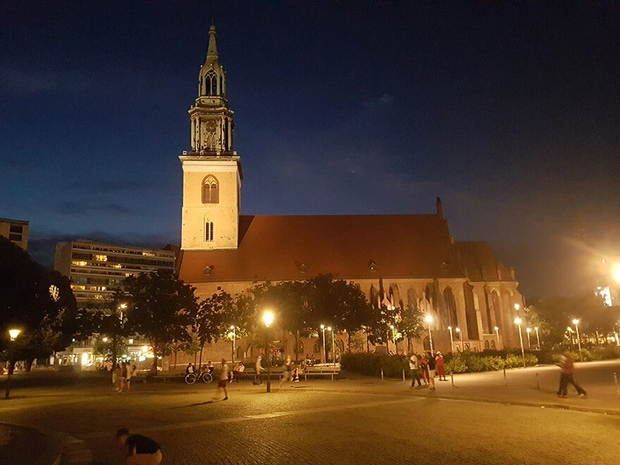 Avrupa’da Putin karanlığı: 200 sembol artık ışıklandırılmayacak