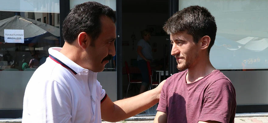 Hesabına yanlışlıkla yatan 212 bin liraya el sürmedi! Pazarcının davranışı 'insanlık ölmemiş' dedirtti