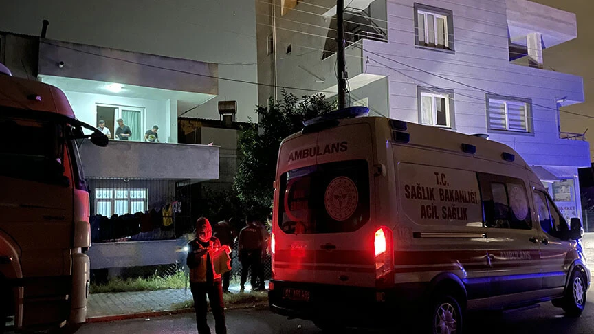 Genç kadın gece uykusunda bıçaklanarak öldürüldü! Babası feryat etti: Bir daha Melek'ler ölmesin