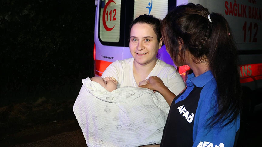Edirne’de sağanak sele sebep oldu! Ev ve iş yerleri göle döndü