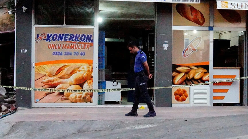 Alkollü genç dehşet saçtı: Ekmek yok diyen fırın çalışanını öldürdü!
