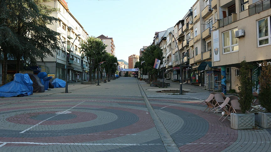 Kosova ile Sırbistan arasındaki sınırda sessizlik hakim! Gözler iki ülkeden gelecek açıklamalara çevrildi