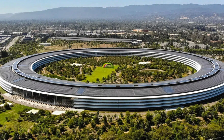 Apple maske zorunluluğunu kaldırıyor: Artık çoğu yerde takılmayacak!