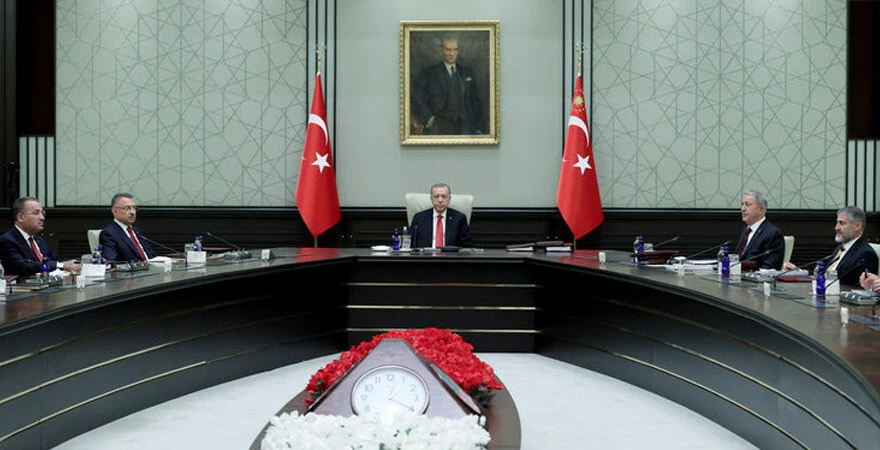 Son dakika! YAŞ kararları açıklandı: Genelkurmay Başkanının görev süresi uzatıldı