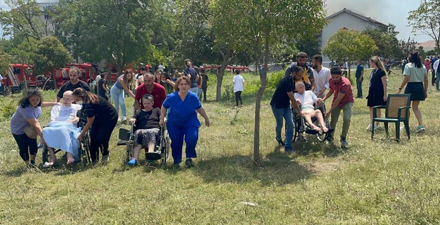 Son dakika! İstanbul'da Balıklı Rum Hastanesi'nde yangın