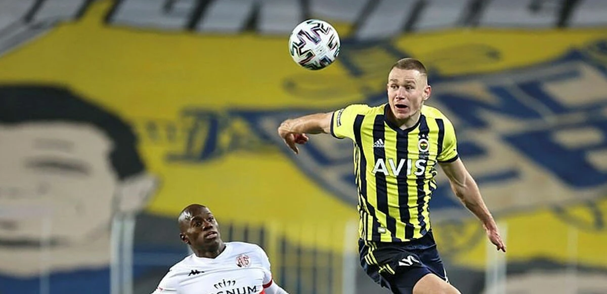 Kim'den sonra Attila Szalai de yolcu! Fenerbahçe yerine yenisini buldu