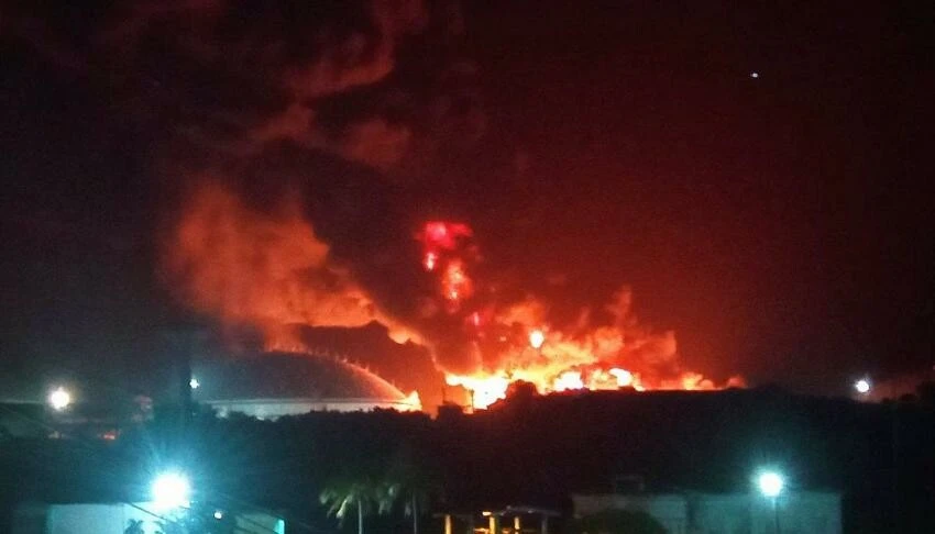 Küba'da petrol tesisinde korkunç <a href=