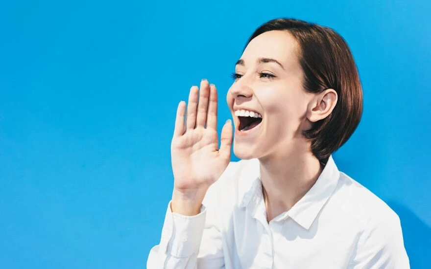 Artık karga sesli insan kalmayacak! Sesi kötü ya da kısık olanlar ses güzelleştiren yöntemi deniyor!