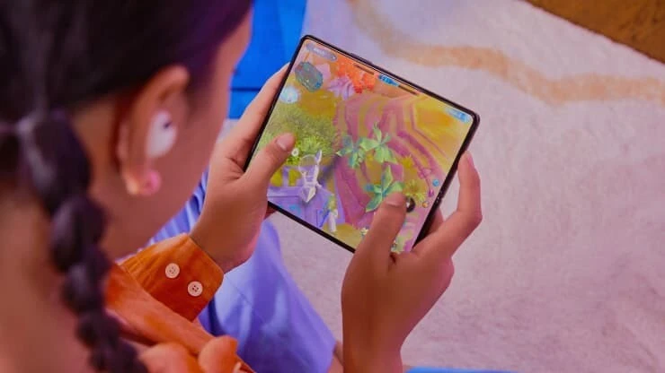 Fiyatıyla dudak uçuklatan Galaxy Z Fold 4 tanıtıldı: İşte özellikleri