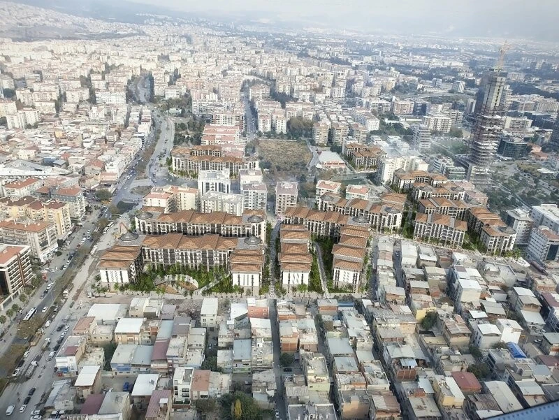 Peş peşe sarsıntıların ardından deprem uzmanı şiddetini vererek uyardı: İzmir gün geçtikçe şansını kaybediyor