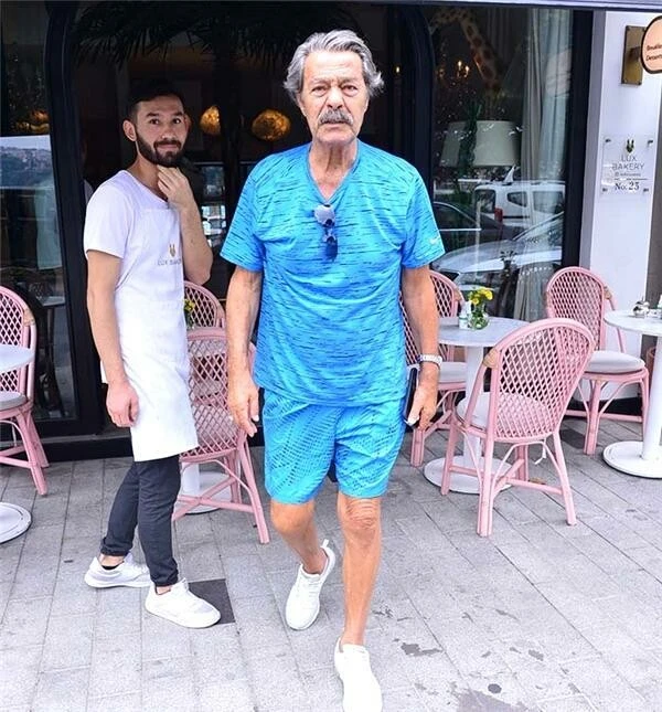 Kadir İnanır'ı gören tanıyamadı! Son haliyle hayranlarını endişelendirdi