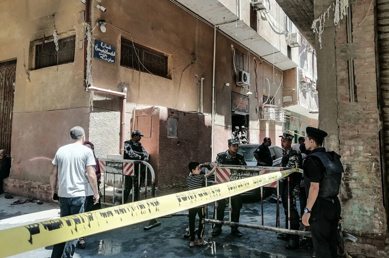 Mısır'da kilisede yangın: 41 kişi hayatını kaybetti