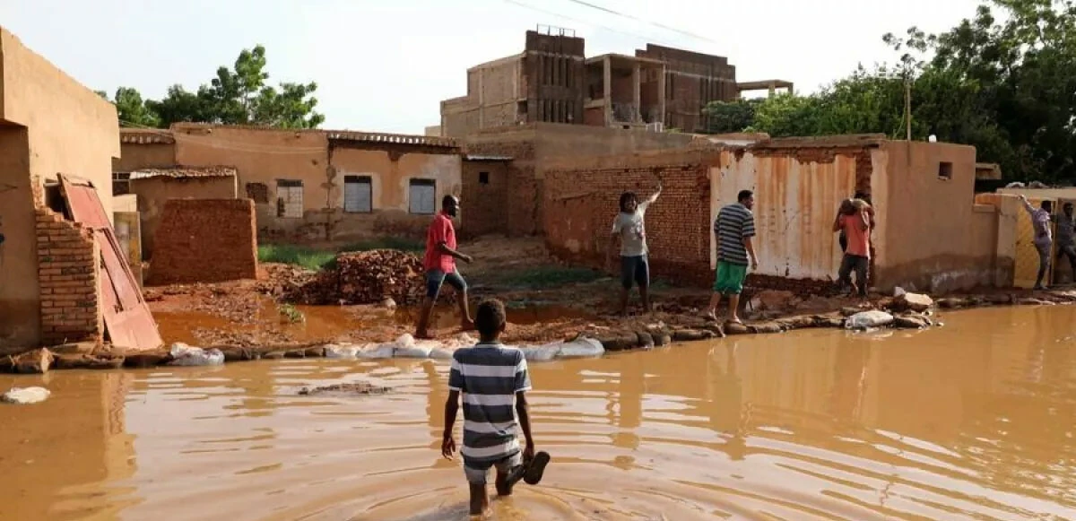 Onlarca kişi öldü binlerce ev yıkıldı! Sudan'da sel felaketi