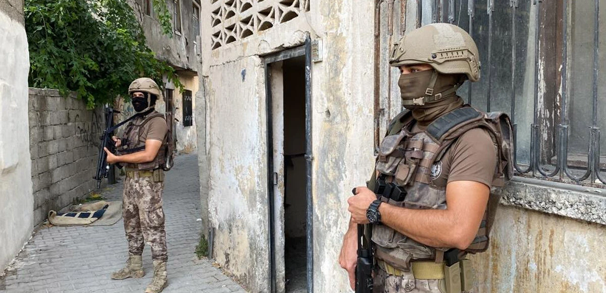 Eylem hazırlığında olan 8 PKK'lı yakalandı