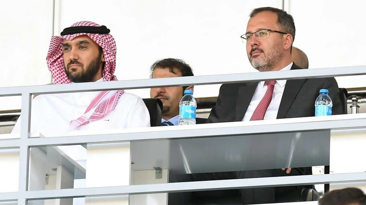 Futbolda şampiyon Türkiye!