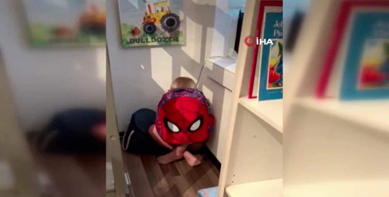 ABD'de artan silahlı saldırılara bir anneden 5 yaşındaki çocuğu için ilginç çözüm