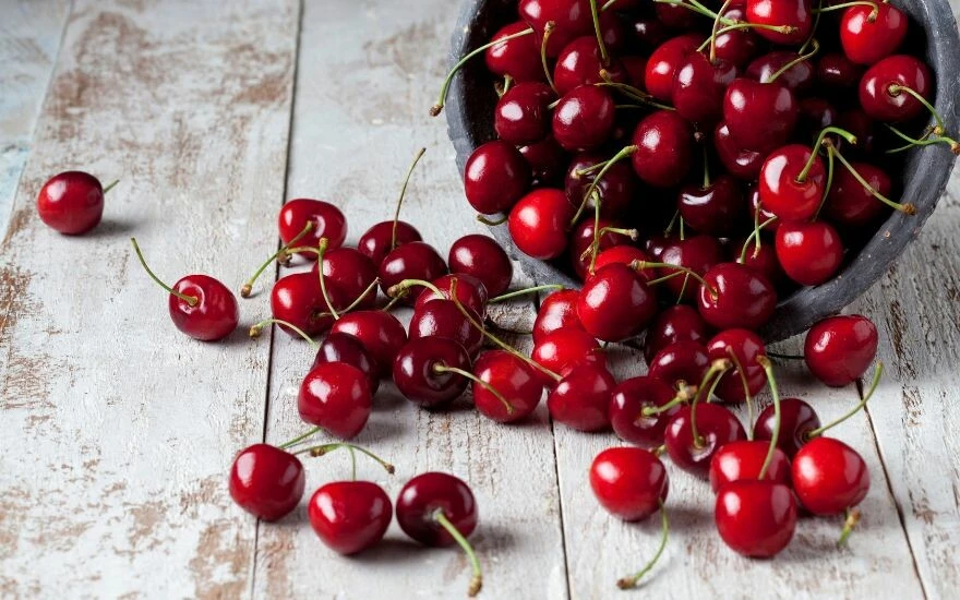 Zayıflatıyor, ağrılara çare oluyor, diyabeti önlüyor! Hastalıklara kalkan görevi gören şifa deposu meyveler