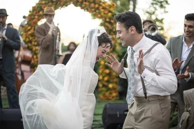 Demet Evgar ile Levent Babataş çiftinin en mutlu günü! Demet Evgar bebeği Mavi’yi kucağına aldı