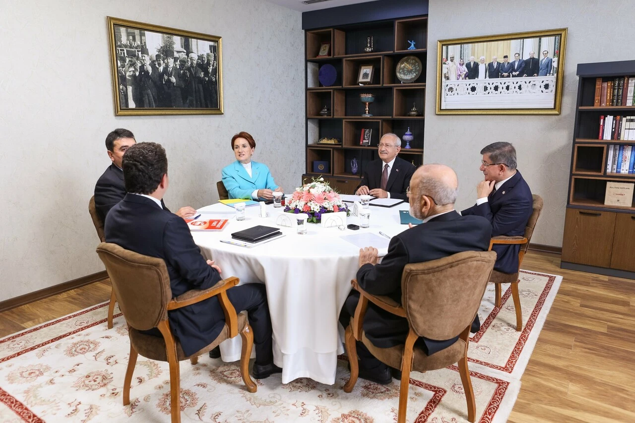 6'lı masa ortak adayda karar kıldı: İsim henüz yok