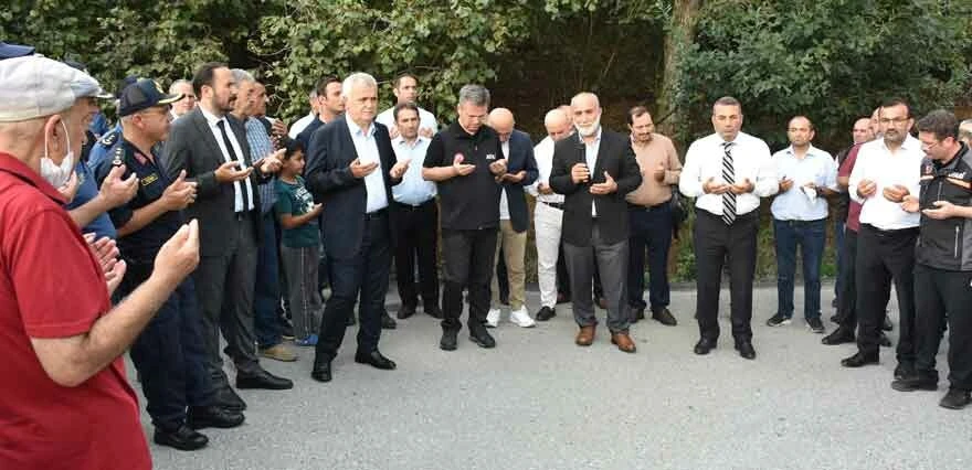 Bakan Soylu Giresun'daki selde ölenler için düzenlenen anma etkinliğine katıldı: Biz emrinize amadeyiz