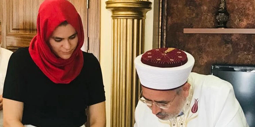 Yunan vatandaşı Müslüman oldu