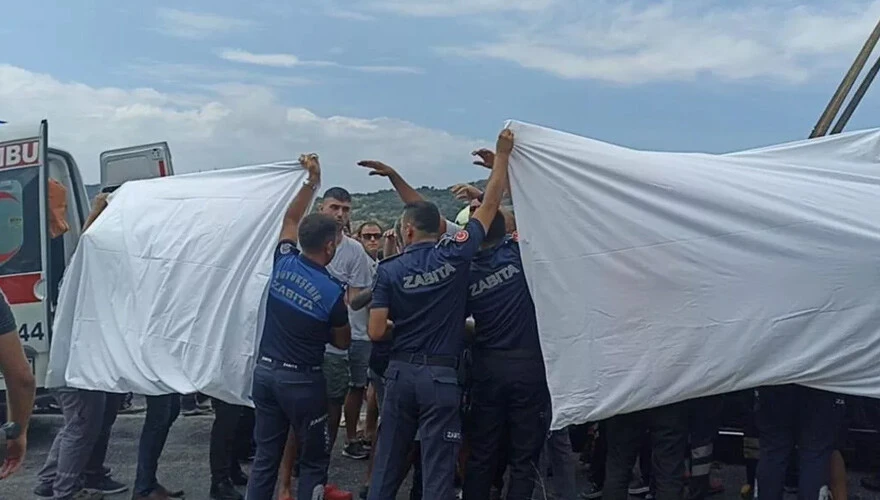 İbrahim Tatlıses'in Kızı Elif Ada Kimdir, Sağlık Durumu Nasıl? İbrahim Tatlıses ve Kızı Trafik Kazası Geçirdi!