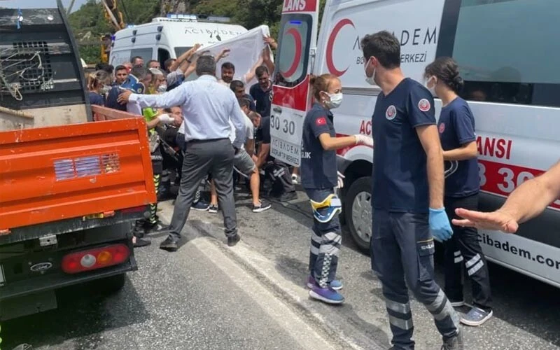 Son dakika! İbrahim Tatlıses Bodrum'da trafik kazası geçirdi: Ölümden dönen Tatlıses'in tedavi gördüğü hastaneden ilk açıklama...
