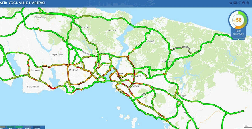 Beklenen yağış başladı! İstanbul’da gök gürültülü sağanak yolları göle çevirdi, evleri su bastı
