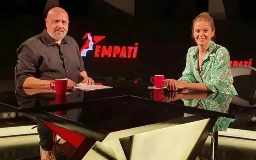 Camdaki Kız Nalan’ı Ağlatan İtiraf: Babamla Tanışmıyorum