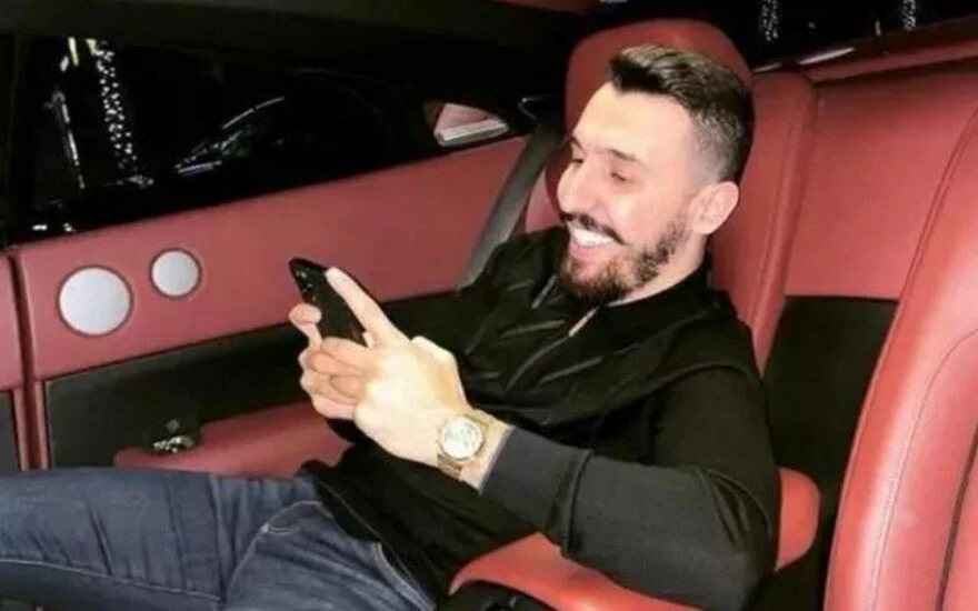 Ebru Gündeş’ten flaş evlilik kararı: Kendisinden 19 yaş küçük Iraklı iş insanıyla dünya evine girdi