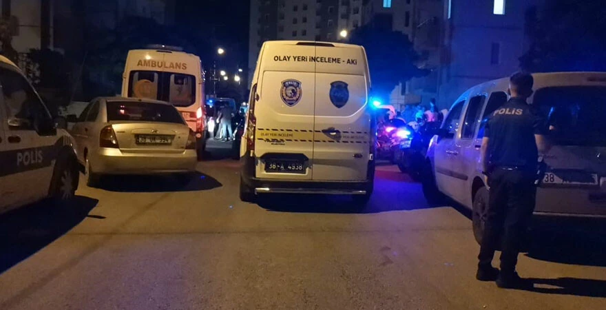 3 yaşındaki çocuğun elindeki silah ateş aldı! 25 yaşındaki baba hayatını kaybetti