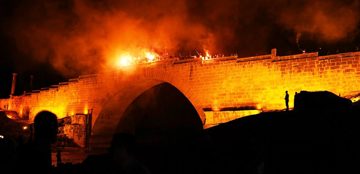 1800 Yıllık Cendere Köprüsü’nde bir ilk: Senfoni Orkestrası ve Kahtalı Mıçe aynı sahnede
