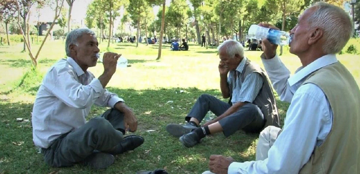 Vatandaş faturayla 45 derece arasına sıkıştı, klima açamıyor